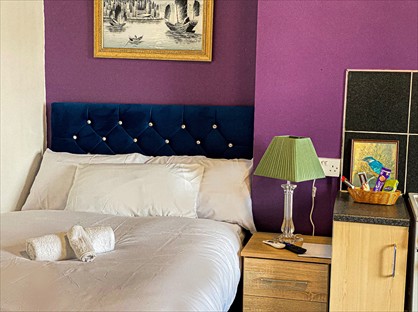 Studio Flat, High St, B70