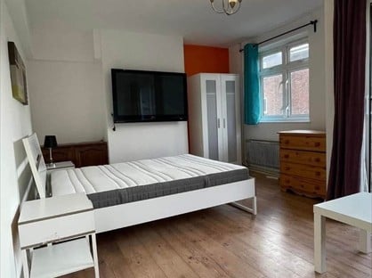 Room in a Shared Flat, Ellsworth St, E2