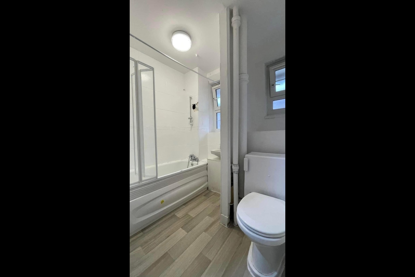 Room in a Shared Flat, Arabian House, E1 photo 5