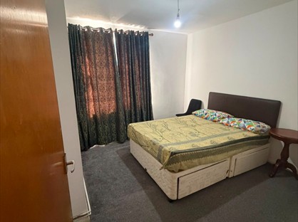 Room in a Shared Flat, Albany Road, RM6