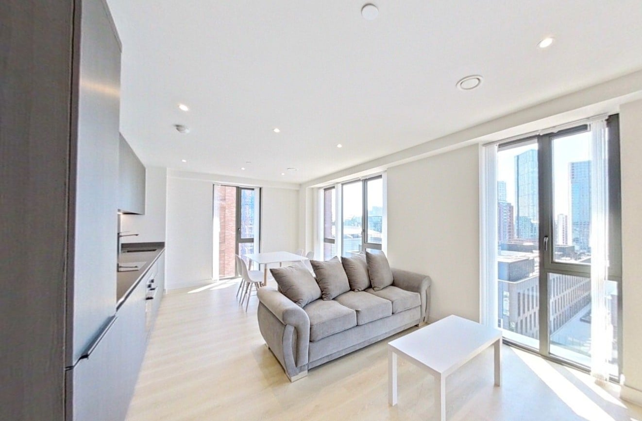 2 Bed Flat, Waterhouse Tower, M3
