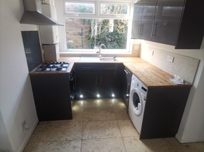 3 Bed Semi-Detached House, Regent St, CF42