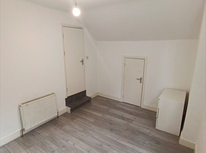 1 bed flat/apartment for rent in Studio Flat, Valley Road, BR2