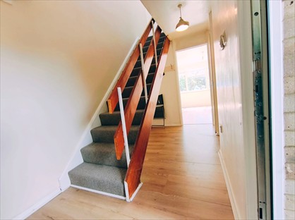 4 Bed End Terrace, Beecroft Close, CT2
