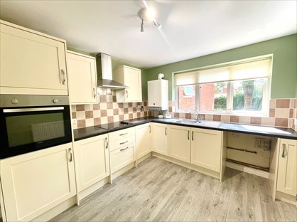 2 Bed Flat, Farr Drive, CV4