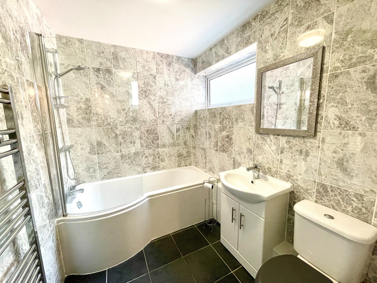 2 Bed Flat, Farr Drive, CV4 photo 4