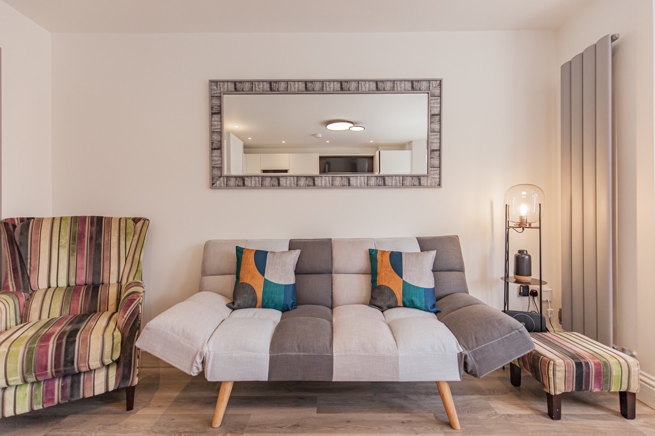 2 Bed Flat, Crescent Court, OX4 photo 5