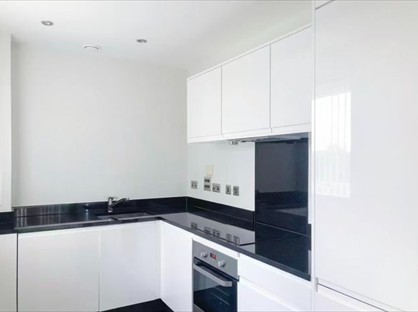 3 Bed Flat, Chronicle Avenue, NW9