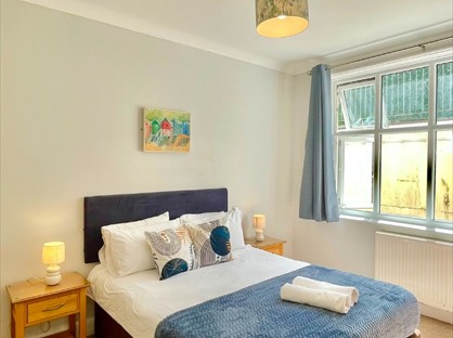 1 Bed Flat, Studland Road, BH4