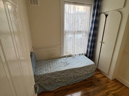 Room in a Shared House, Lloyd Road, E6