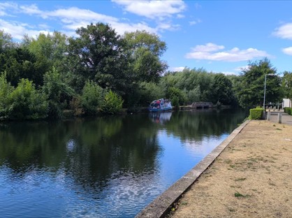 1 Bed Flat, Ovaltine Court, WD4