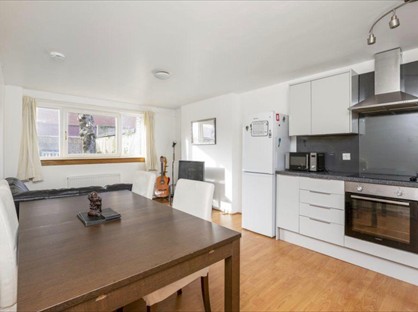 3 Bed Flat, Westfield Road, EH11