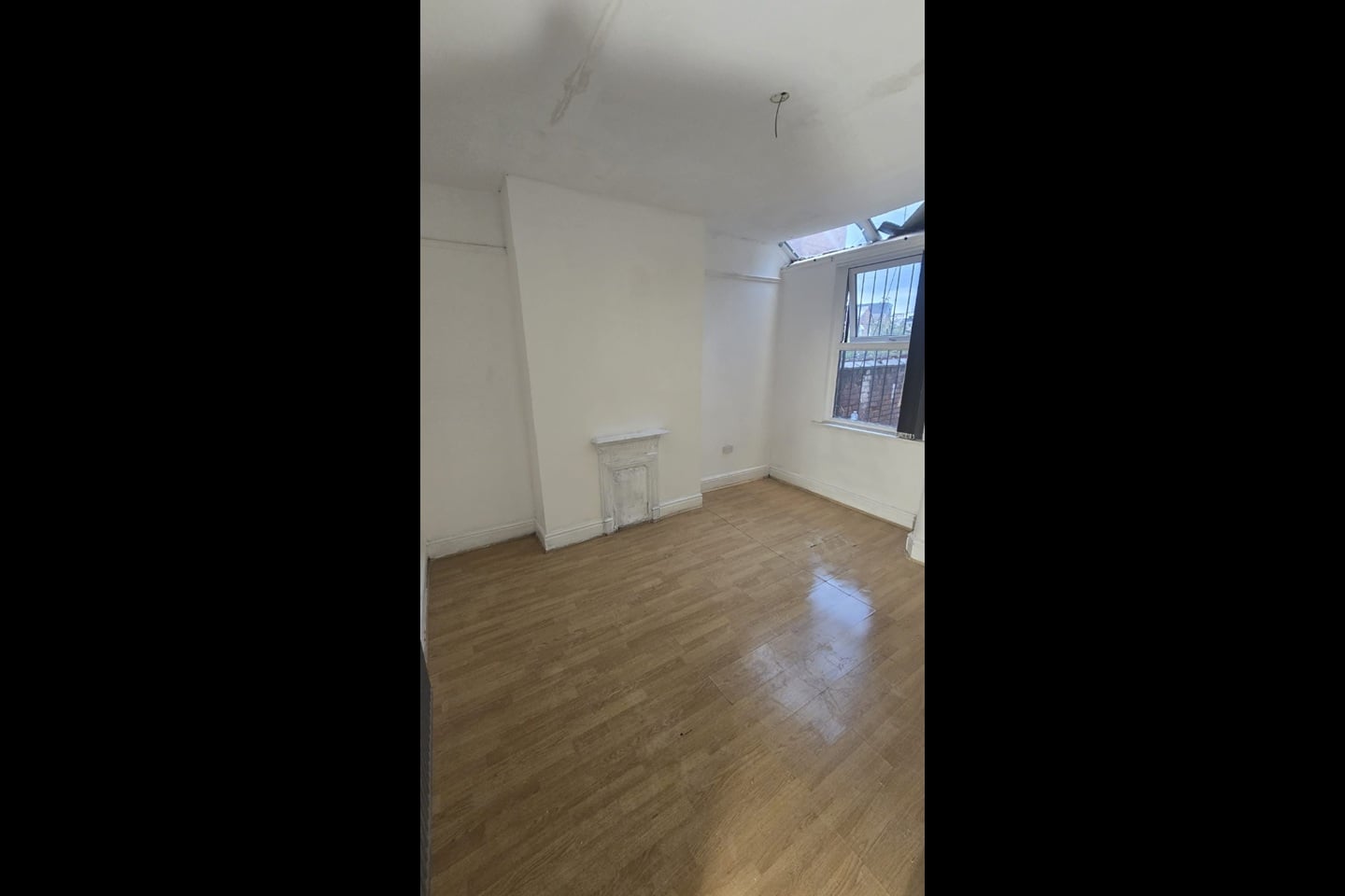3 Bed Terraced House, Clarence Road, M13