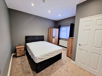 Studio Flat, Station Rd, B31