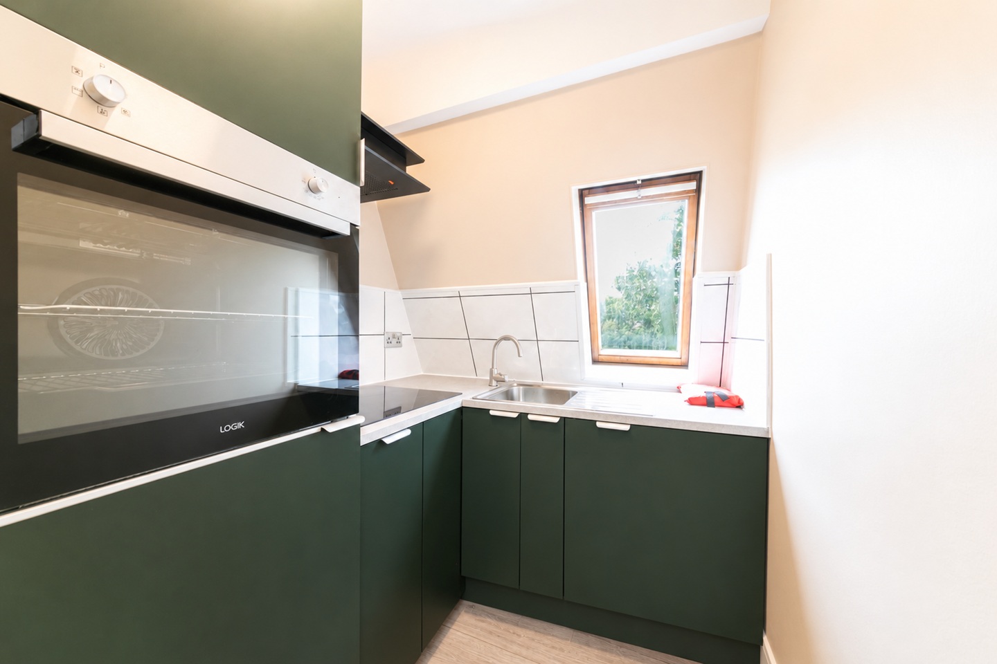 Studio Flat, Crowndale Road, NW1 photo 2