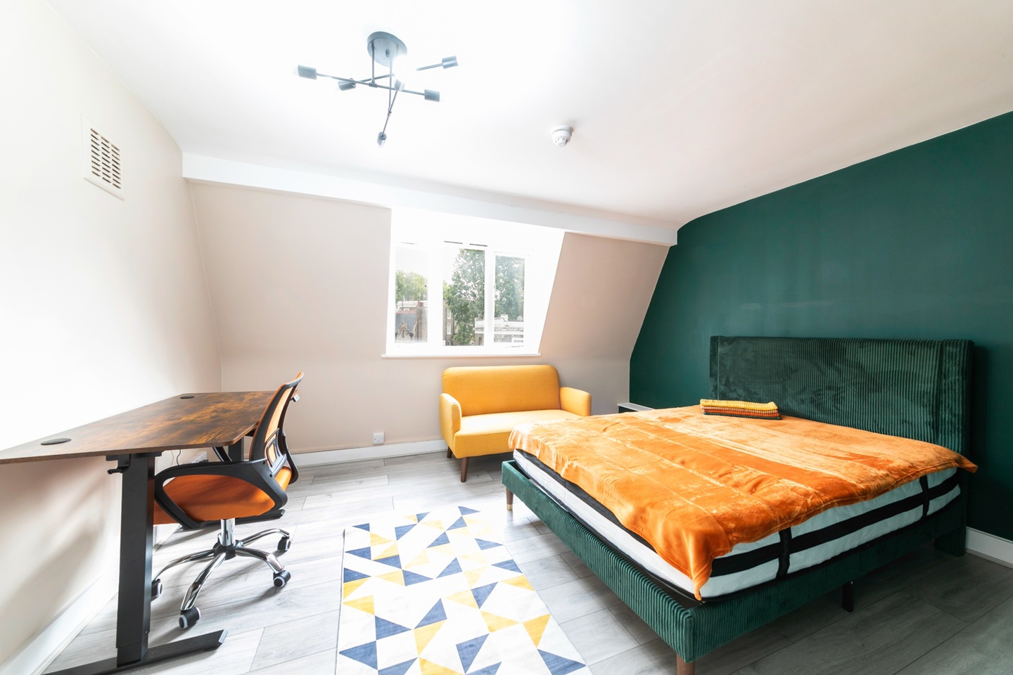 Studio Flat, Crowndale Road, NW1