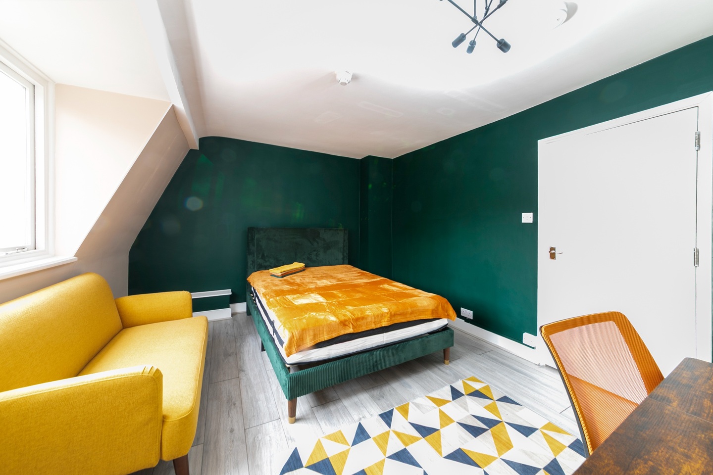 Studio Flat, Crowndale Road, NW1 photo 3
