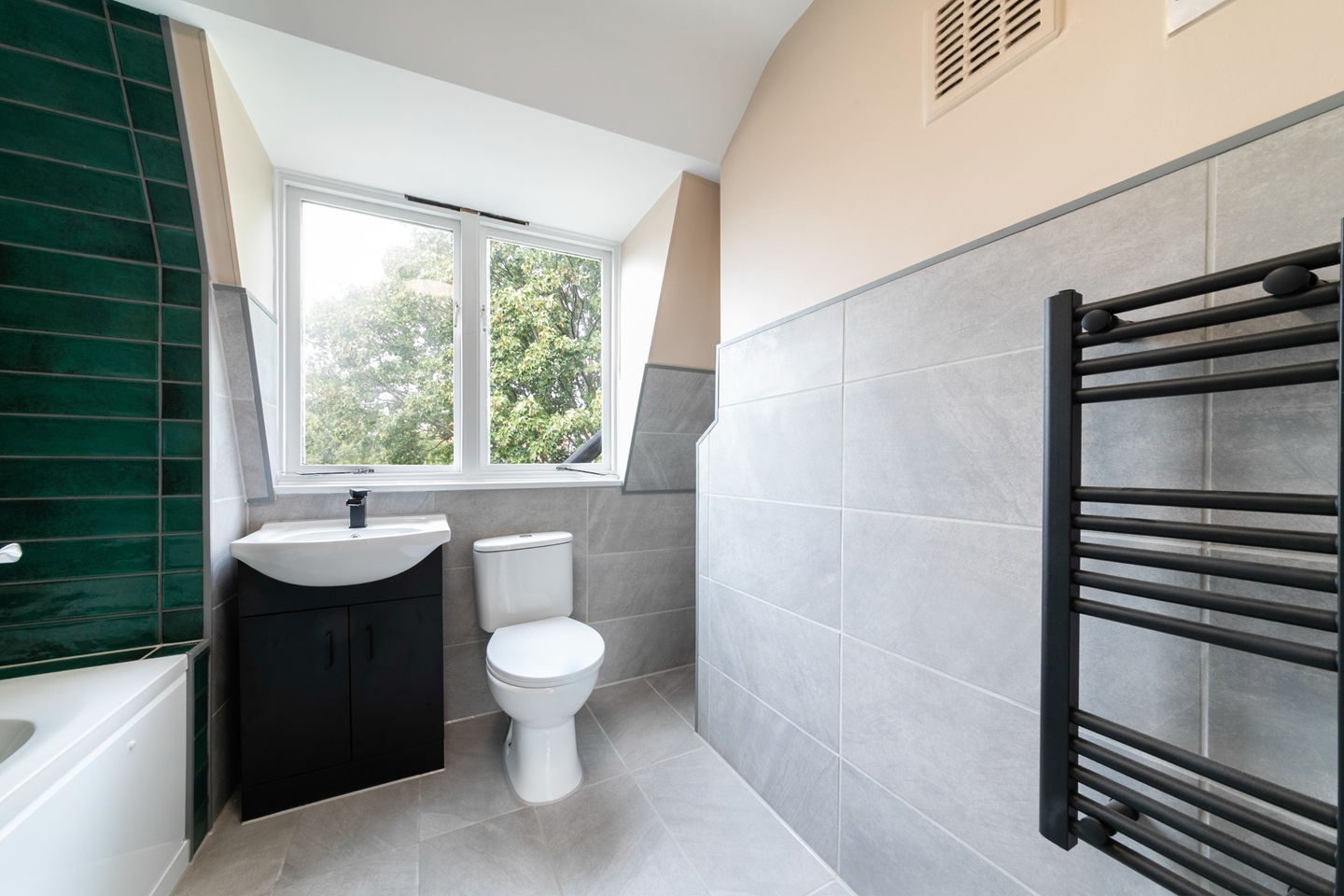 Studio Flat, Crowndale Road, NW1 photo 5