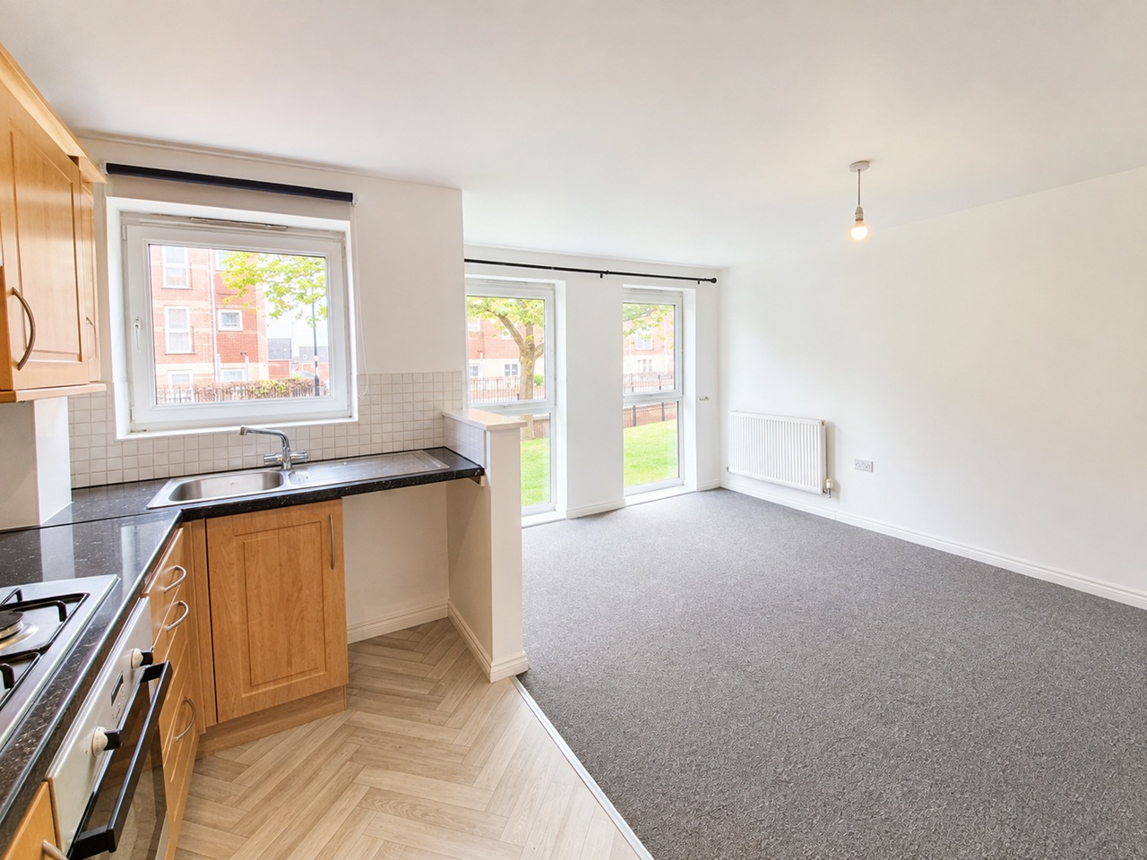 1 Bed Flat, Thackhall Street, CV2 photo 3