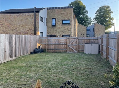 Room in a Shared House, Royal Sovereign Ave, ME4
