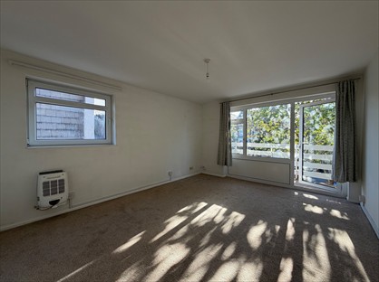 2 Bed Flat, Heatherley Court, PO5