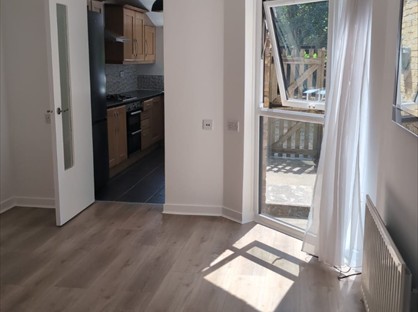 1 Bed Flat, Lawn Road, UB8