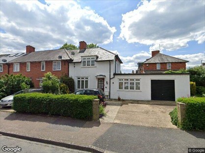 3 Bed Semi-Detached House, Carshalton, SM5