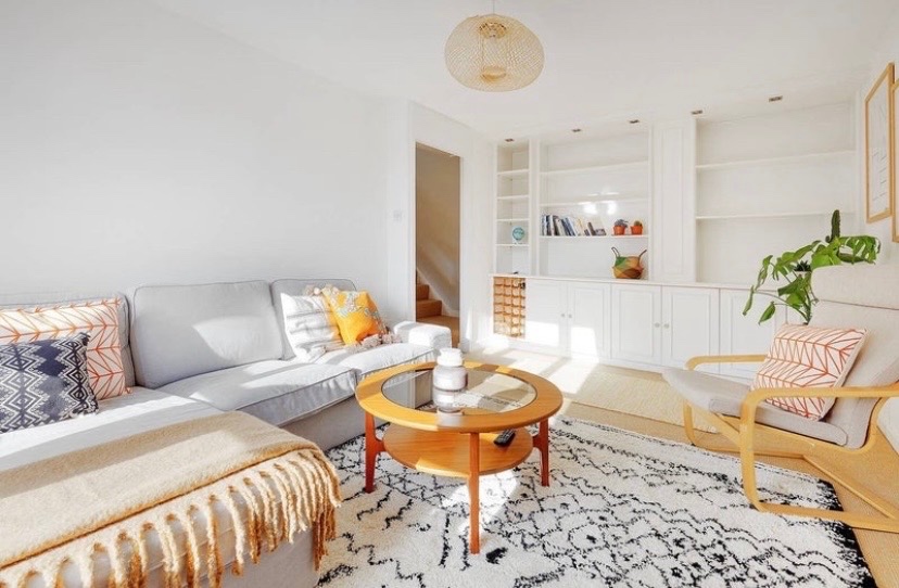 2 Bed Flat, York Road, SW11 photo 4