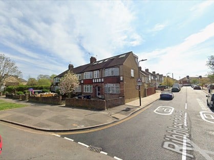 Studio Flat, Wood End Lane, UB5