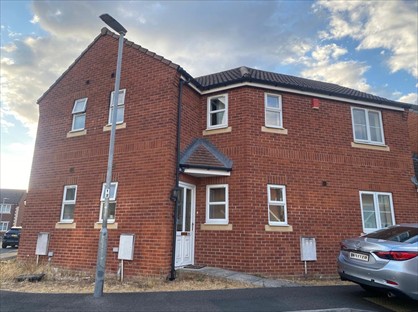 3 Bed Terraced House, Saviano Way, TA6