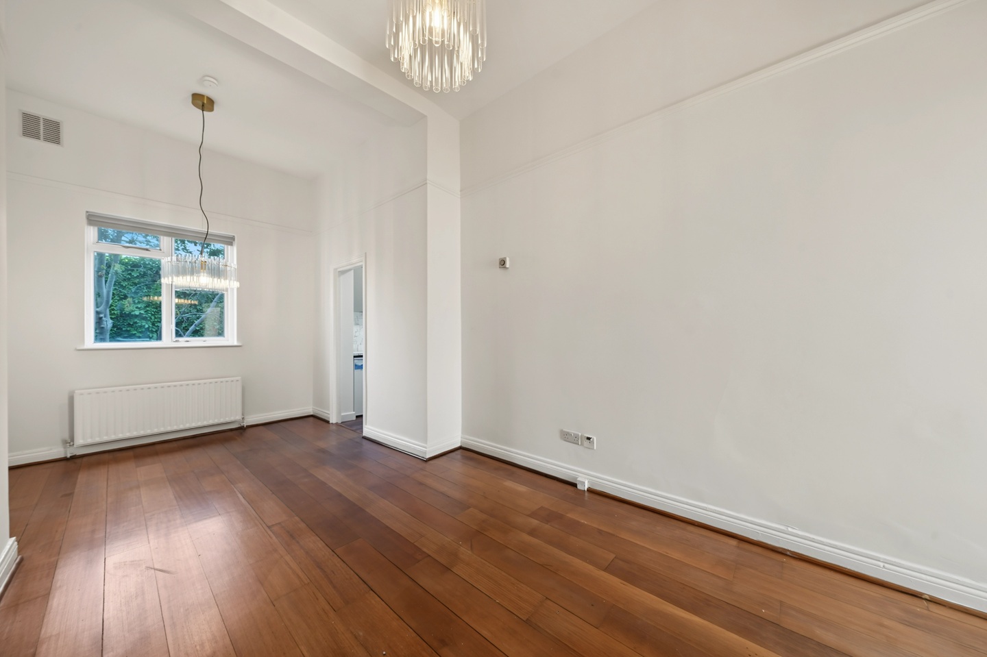 2 Bed Flat, Maclise Road, W14 photo 4