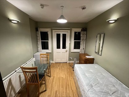 Room in a Shared Flat, Holland, W2