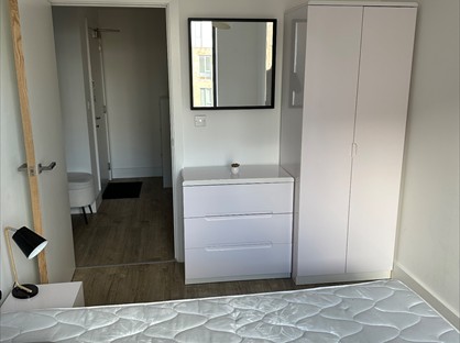 Room in a Shared Flat, Epsom House, TW18