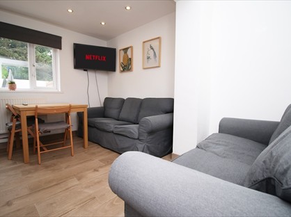 Room in a Shared House, Elba Cresent, SA1