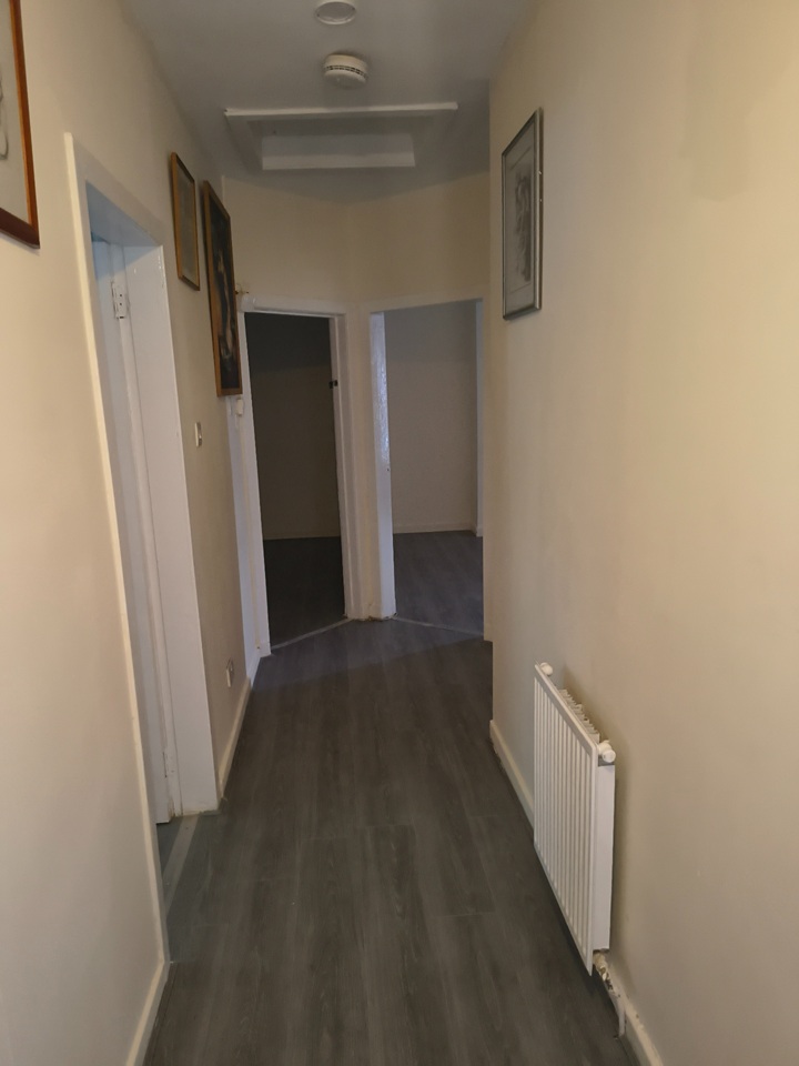 2 Bed Flat, Robroyston Avenue, G33 photo 2