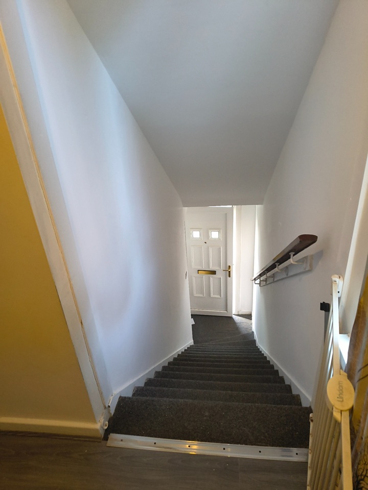 2 Bed Flat, Robroyston Avenue, G33 photo 3