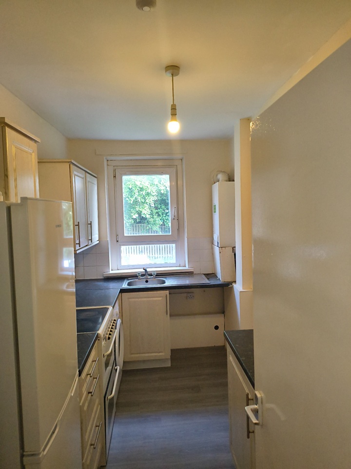 2 Bed Flat, Robroyston Avenue, G33 photo 5