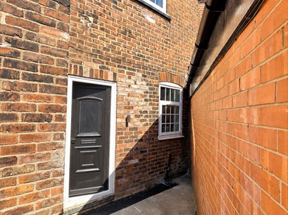 2 Bed Flat, Cheadle Hulme, SK8