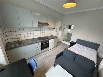 Studio Flat, Norfolk Square, BN1