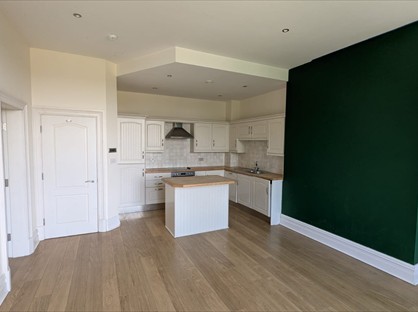 2 Bed Flat, West Cliff, PR1