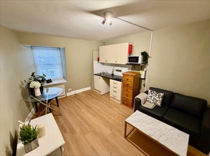 Room in a Shared House, Matheson Road, W14