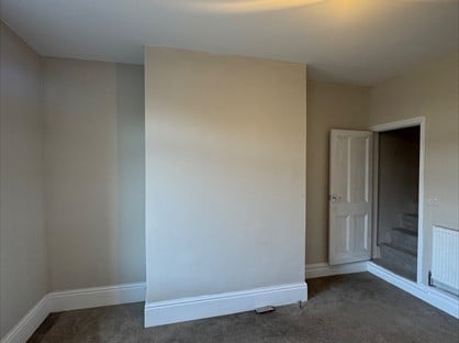 1 Bed Terraced House, Rook Lane, BD4