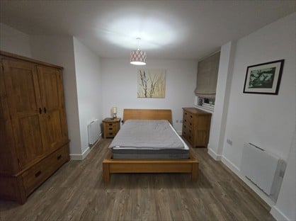 1 Bed Flat, King's Rd, RG1