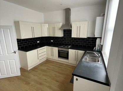 2 Bed Terraced House, Turf Lane, OL2