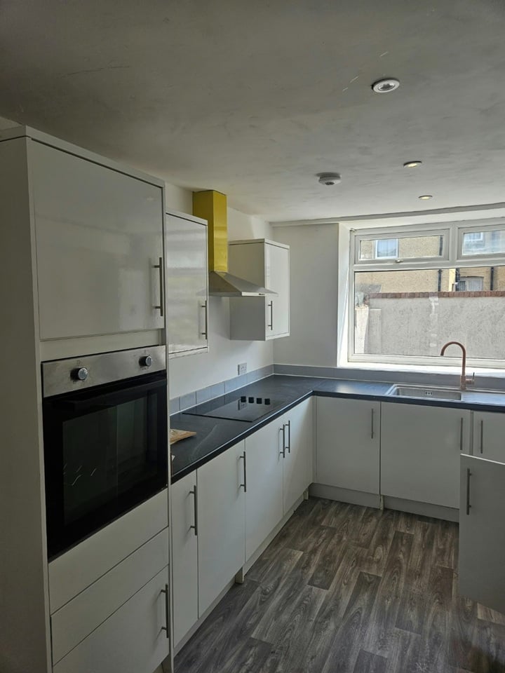 5 Bed Terraced House, Norton St, L20