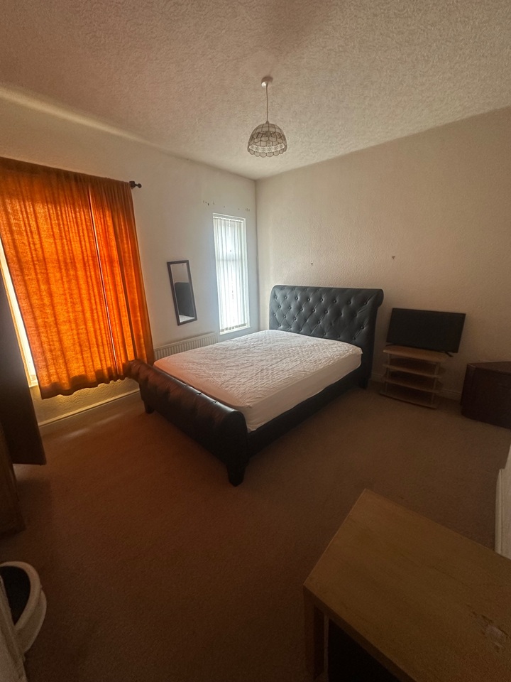 2 Bed Terraced House, Haddon St, M6