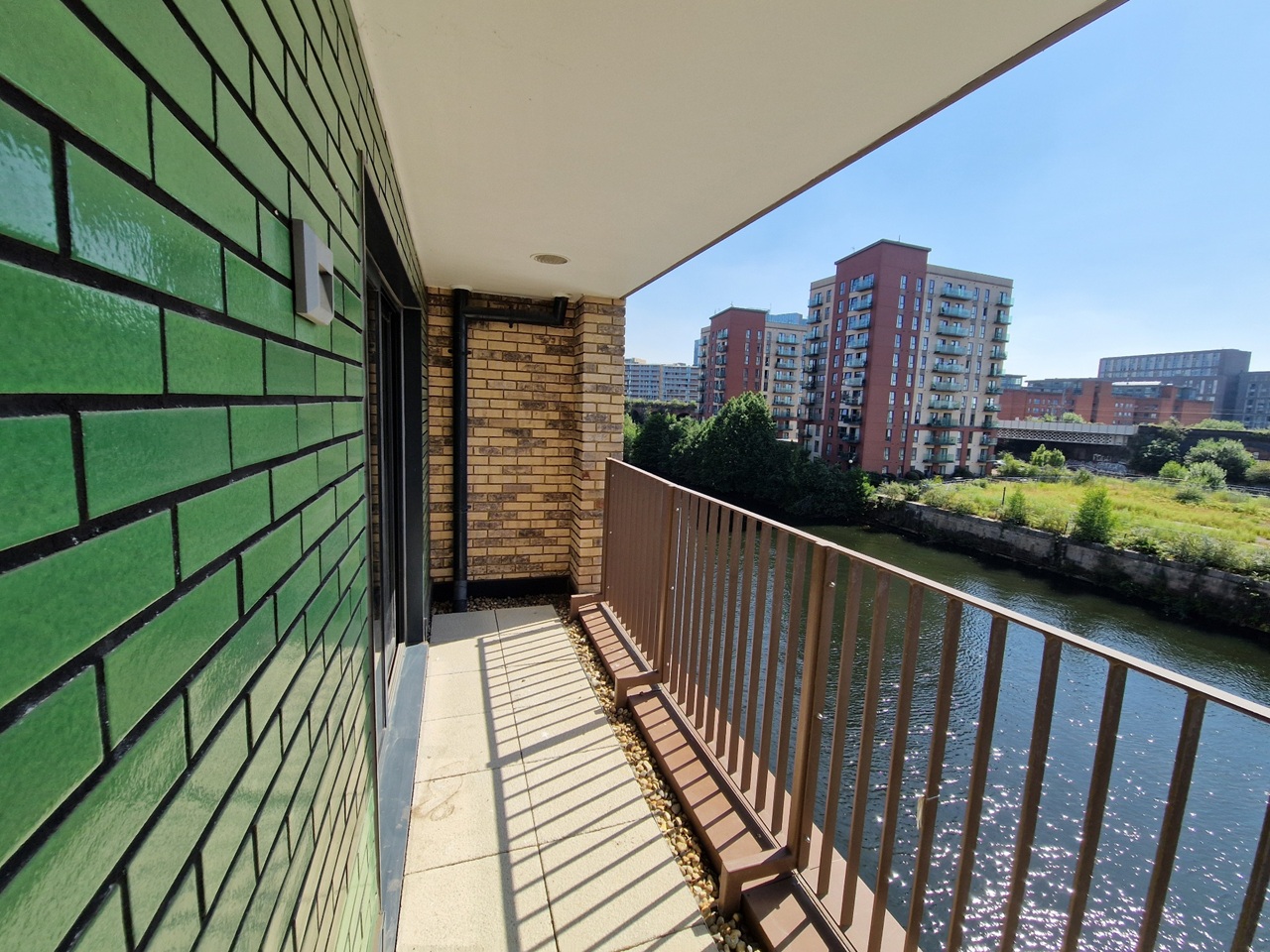 2 Bed Flat, Worrall St, M5 photo 3