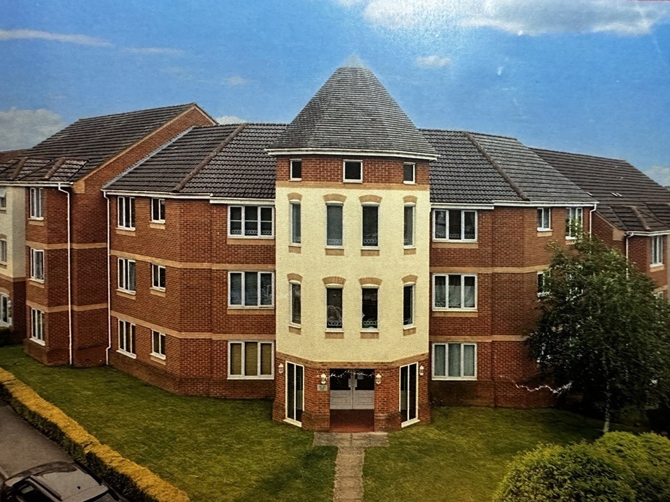 2 Bed Flat, Pavior Road, NG5 photo 4