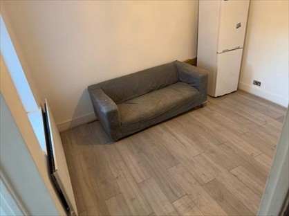 3 bed detached house for rent in 3 Bed Detached House, Gloucester Road, E12