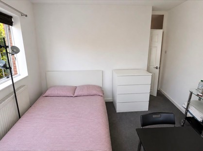 Room in a Shared Flat, Kings Avenue, SW4